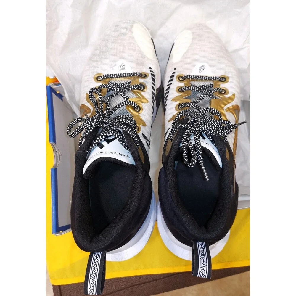 Pre owned in box Men Nike Giannis Immortality Championship Shoes Size 13